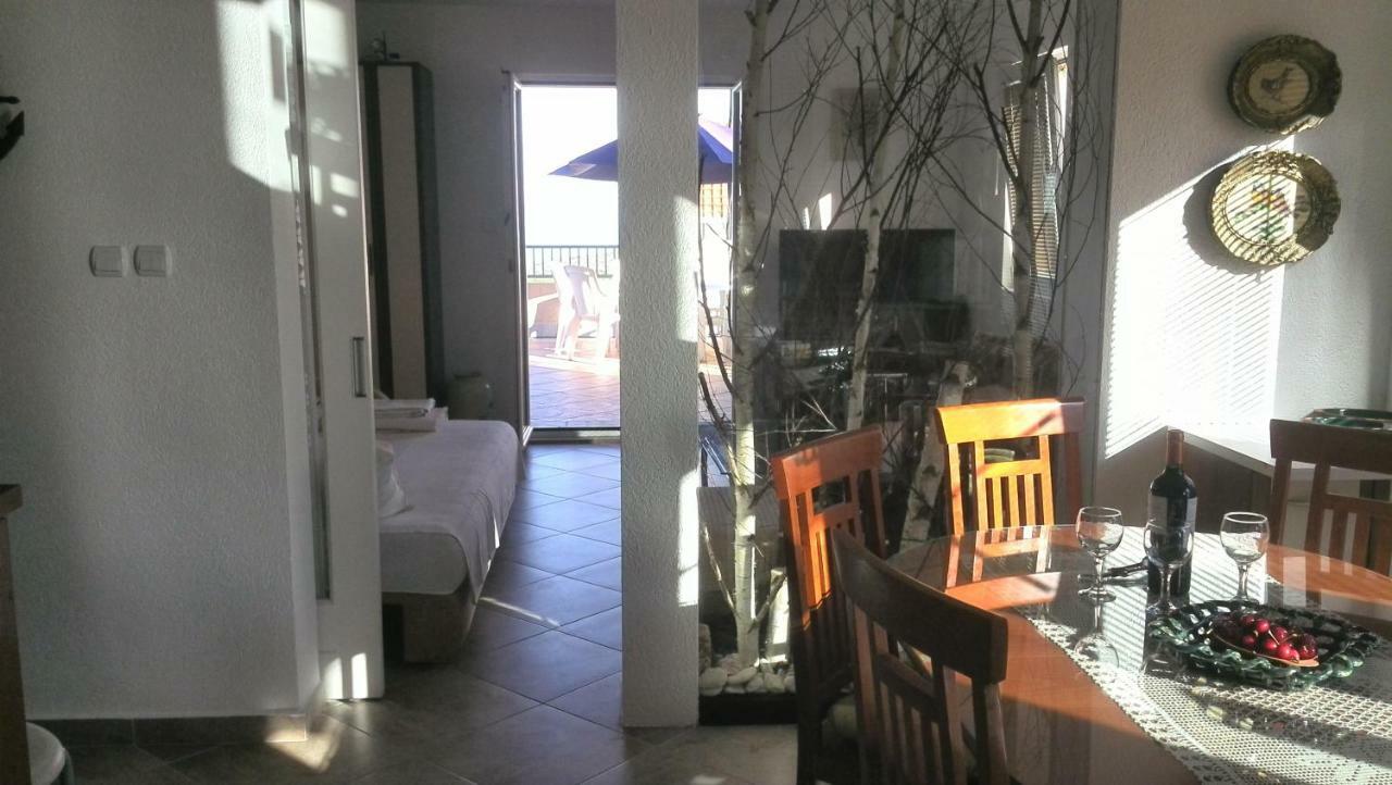 Apartments Mila Krimovica Eksteriør bilde